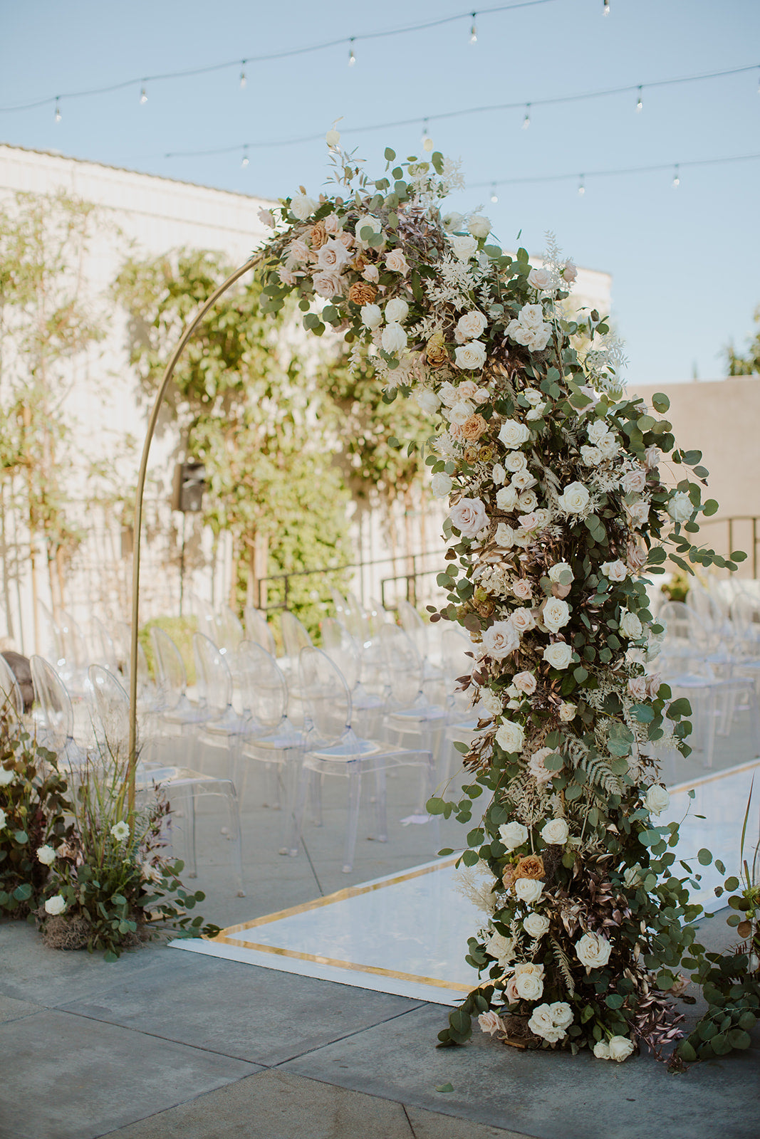 Wedding floral centerpieces and bouquet from a Southern California wedding by French Buckets