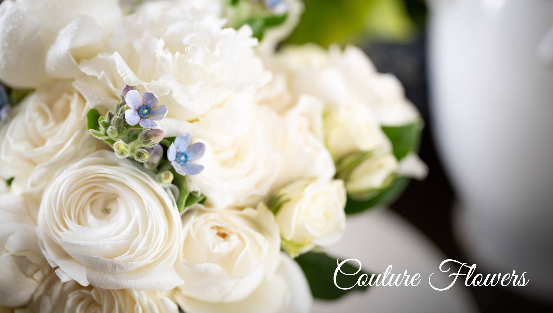 Bright garden-style wedding bouquet by Couture Flowers by Kimberly Perry